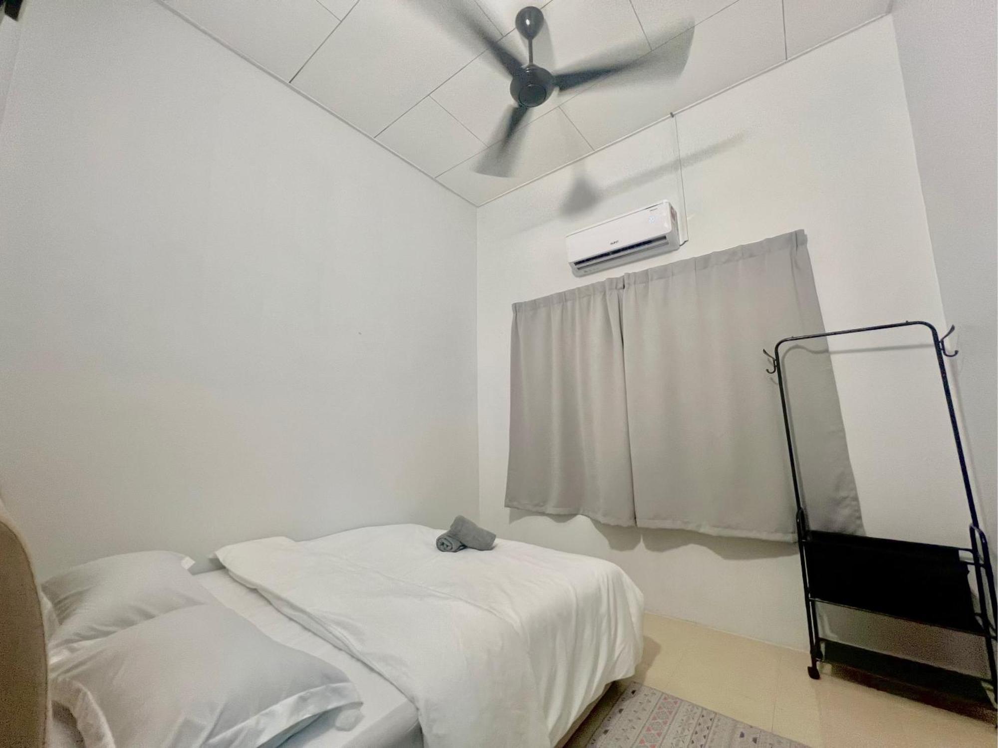 Quayside Cove Homestay - Corner House, Shah Alam Rimbayu Netflix Syok Tv Bbq Exterior foto