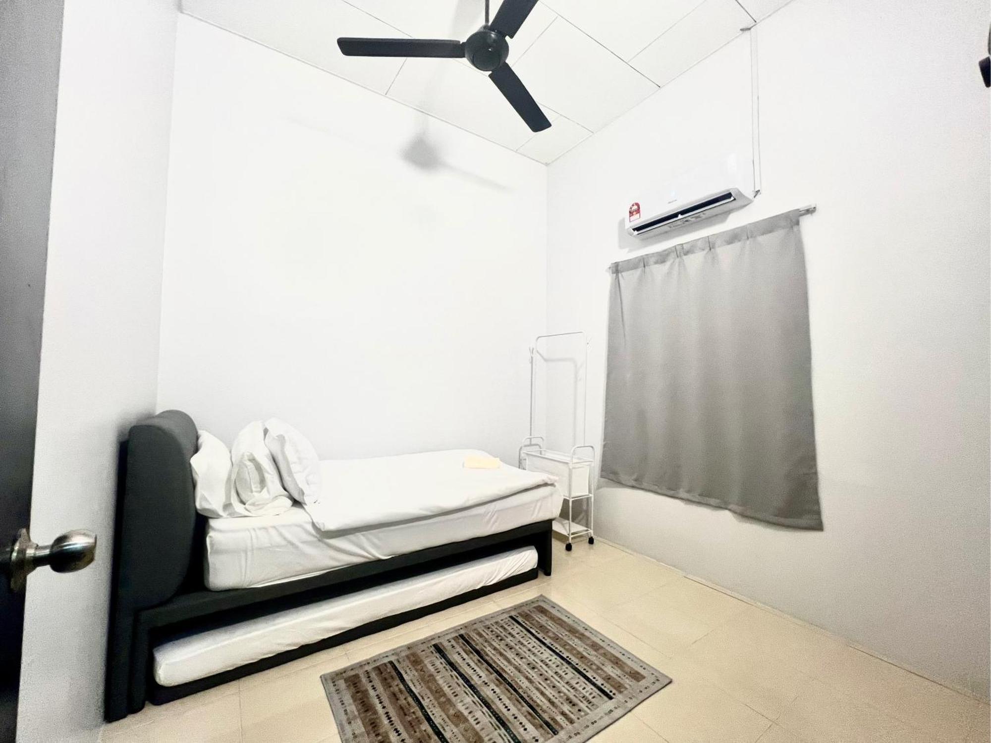 Quayside Cove Homestay - Corner House, Shah Alam Rimbayu Netflix Syok Tv Bbq Exterior foto